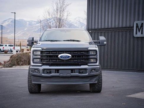 Used 2023 Ford F250 Lariat AWD/4WD image 3
