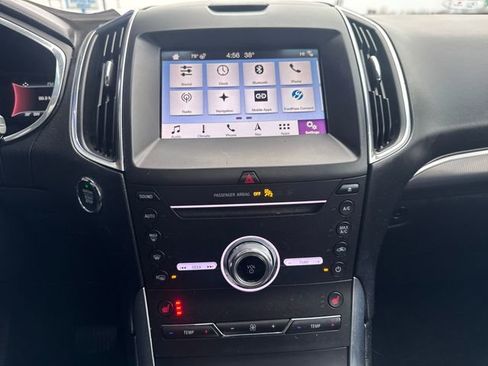Used 2019 Ford Edge Titanium w/ Cold Weather Package image 22