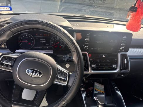 Used 2021 Kia Sorento S w/ Panoramic Sunroof Package FWD image 8