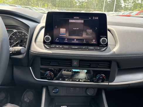 New 2026 Nissan Rogue SV FWD image 10