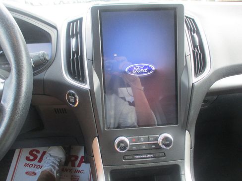 Used 2024 Ford Edge SEL AWD/4WD image 5