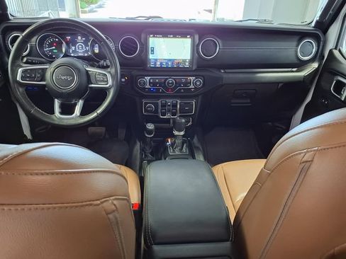 Used 2022 Jeep Wrangler Unlimited Sahara w/ Cold Weather Group AWD/4WD image 22