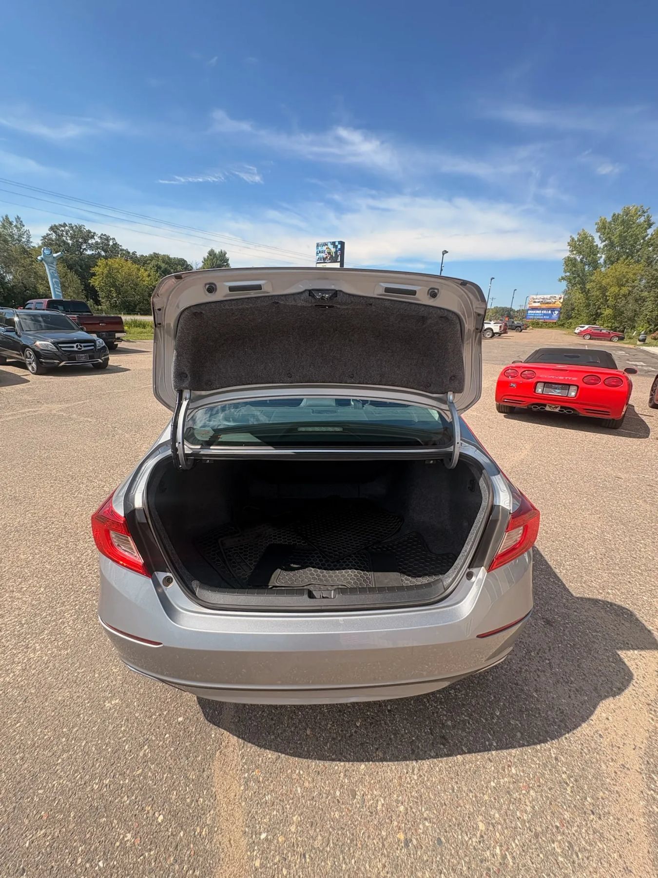Used 2019 Honda Accord EX image 38