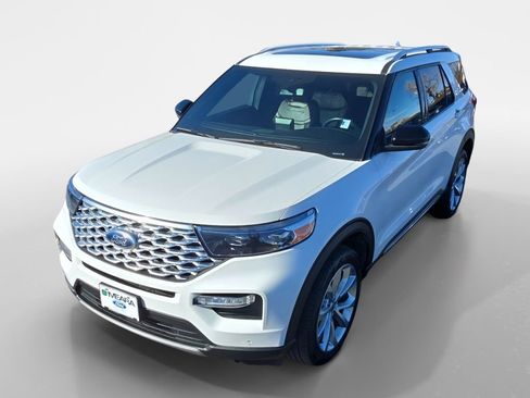 Used 2022 Ford Explorer Platinum w/ Equipment Group 601A image 25