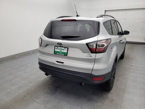 Used 2017 Ford Escape SE w/ Equipment Group 201A image 7