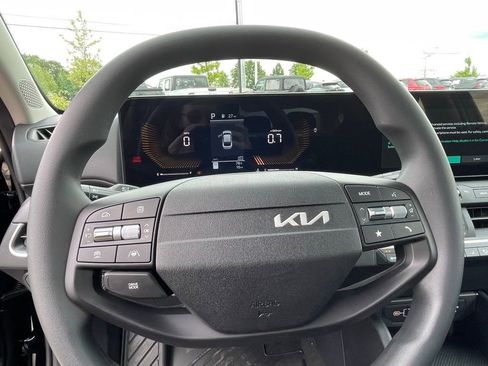 New 2026 Kia K4 FWD image 13