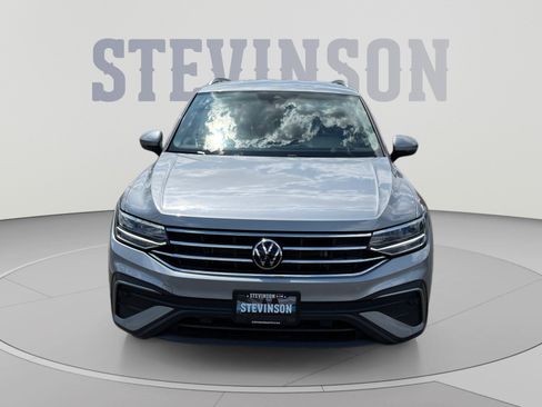 Used 2023 Volkswagen Tiguan SE AWD/4WD image 8