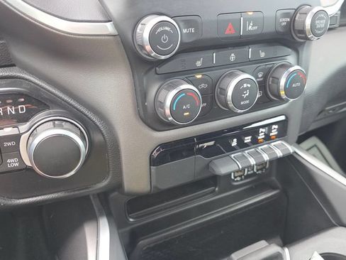 Used 2022 RAM 1500 Big Horn AWD/4WD image 19