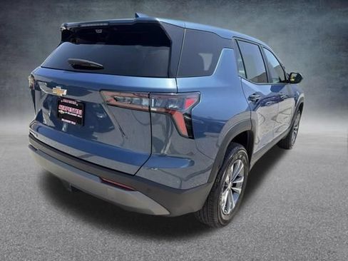 Used 2025 Chevrolet Equinox LT w/ Safety and Technology Package FWD image 6