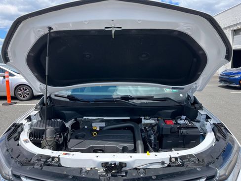 Used 2025 Chevrolet Equinox LT FWD image 27