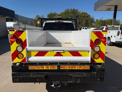 Used 2017 Ford F250 XL w/ Power Equipment Group image 4