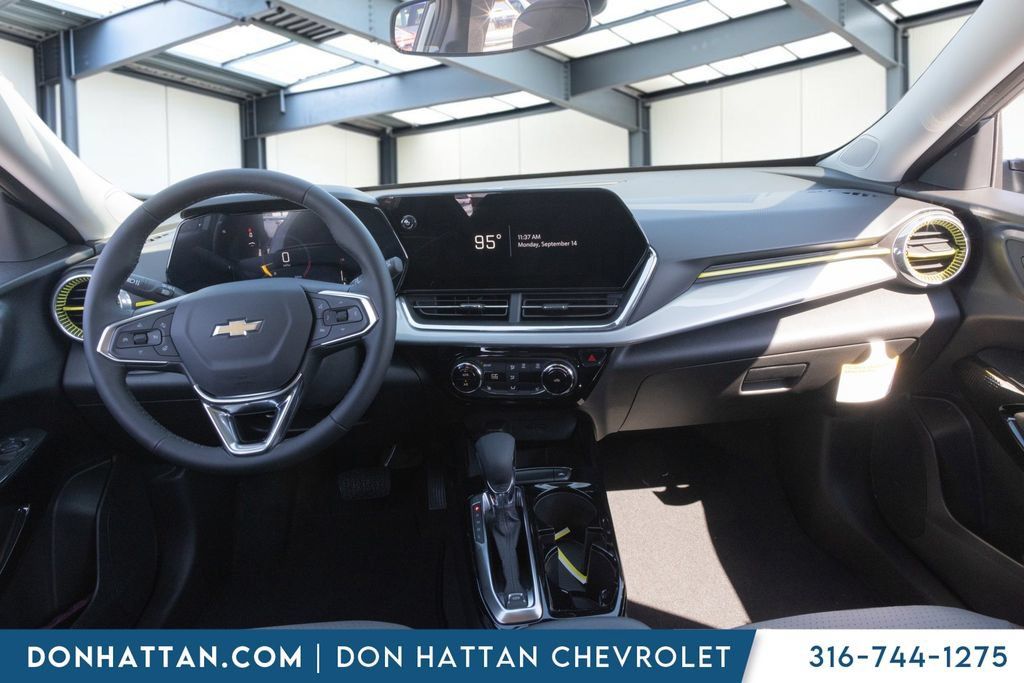 New 2026 Chevrolet Trax LT w/ Driver Confidence Package FWD image 5
