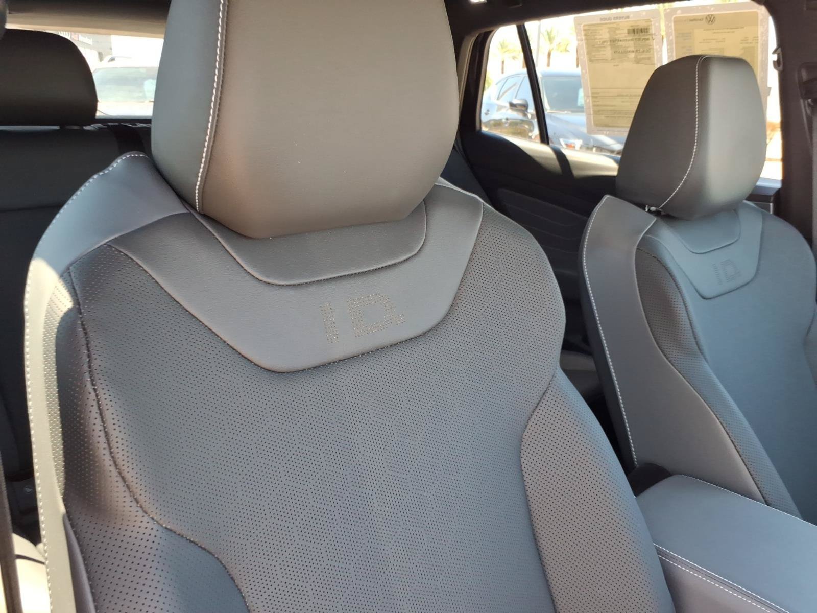 Certified 2025 Volkswagen ID.4 Pro S RWD image 12