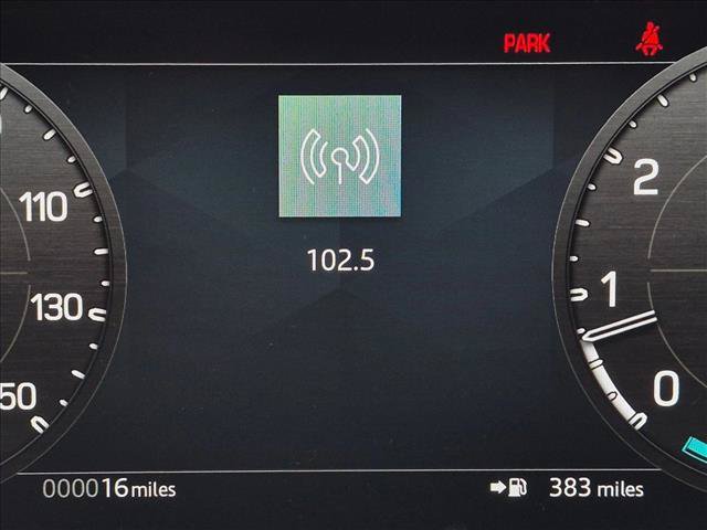 New 2026 Land Rover Defender 110 S AWD/4WD image 10