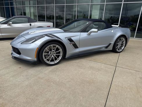 Used 2017 Chevrolet Corvette Grand Sport RWD image 6
