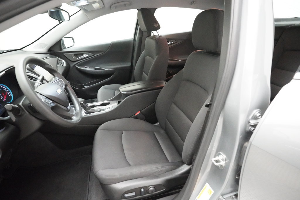 Used 2023 Chevrolet Malibu LT FWD image 7