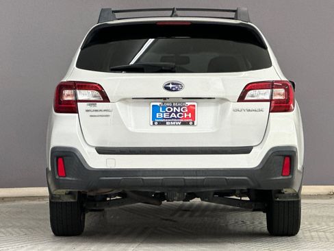 Used 2018 Subaru Outback 2.5i Premium AWD/4WD image 9