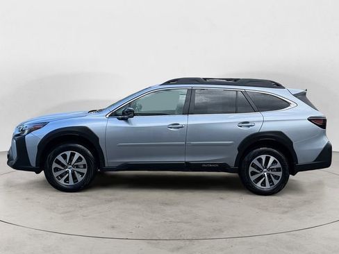 Certified 2025 Subaru Outback Premium AWD/4WD image 2