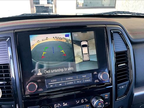 Used 2020 Nissan Titan PRO-4X w/ Pro-4x Convenience Package image 27