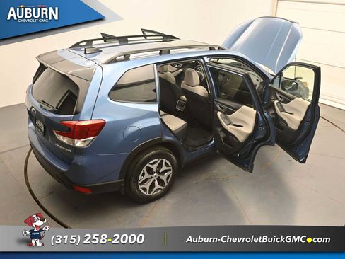 Used 2024 Subaru Forester Premium AWD/4WD image 42