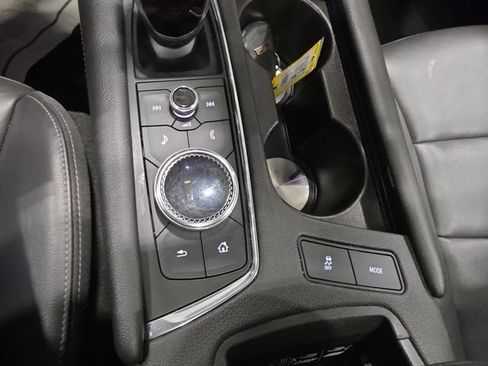 Used 2020 Cadillac XT6 Premium Luxury AWD/4WD image 16