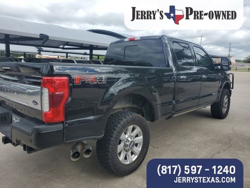 Used 2019 Ford F250 Platinum w/ Platinum Ultimate Package AWD/4WD image 7