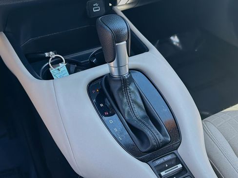 Used 2024 Honda HR-V LX image 15