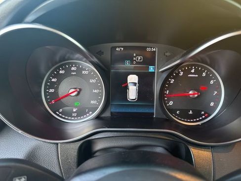 Used 2021 Mercedes-Benz GLC 300 4MATIC image 27