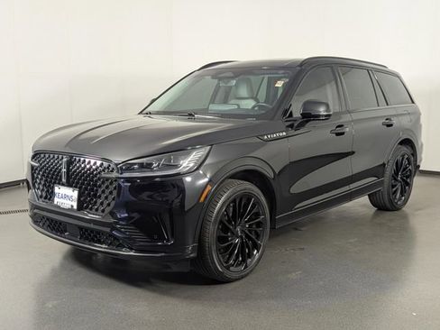 Used 2025 Lincoln Aviator Reserve w/ Jet Appearance Package AWD/4WD image 4