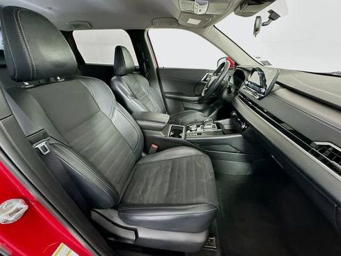 Used 2024 Mitsubishi Outlander SE image 27