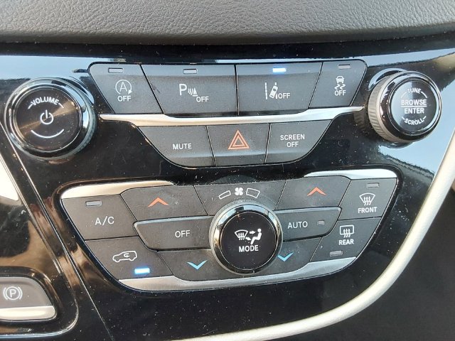Used 2024 Chrysler Pacifica Touring-L FWD image 35