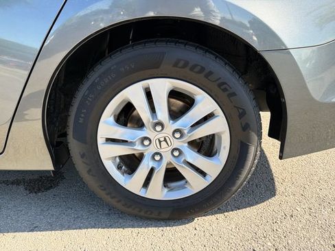 Used 2011 Honda Accord SE image 24
