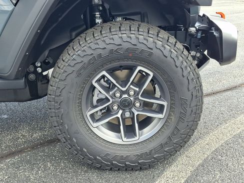 New 2026 Jeep Gladiator Mojave w/ Safety Group AWD/4WD image 8