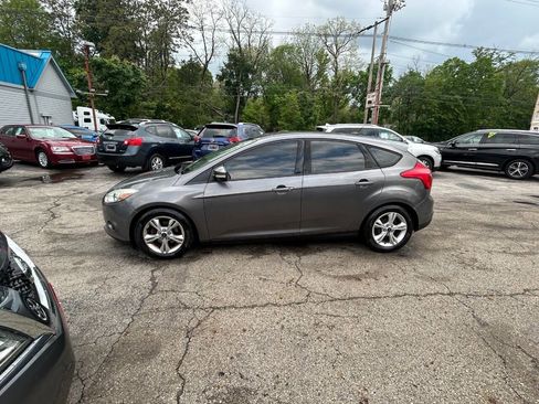 Used 2014 Ford Focus SE FWD image 4