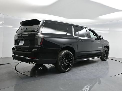 New 2026 Chevrolet Suburban Premier AWD/4WD image 59