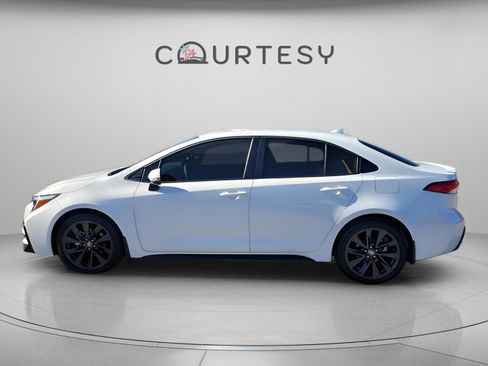 Certified 2026 Toyota Corolla SE image 2