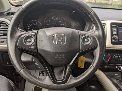 Used 2022 Honda HR-V LX image 12
