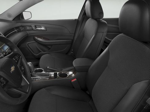 Used 2016 Chevrolet Malibu LT w/ Power Convenience Package FWD image 9