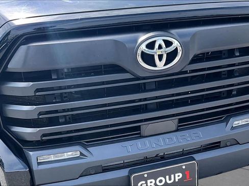 Used 2022 Toyota Tundra SR5 w/ Convenience Package RWD image 29