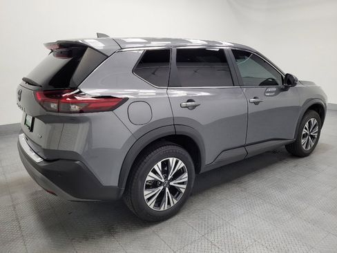 Used 2022 Nissan Rogue SV FWD image 10