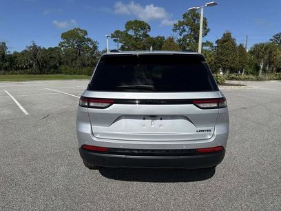 New 2025 Jeep Grand Cherokee Limited w/ Black Appearance Package