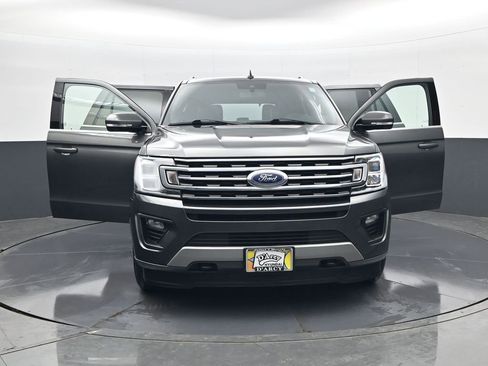 Used 2020 Ford Expedition XLT w/ Equipment Group 202A AWD/4WD image 32