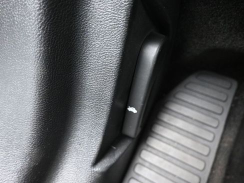 Used 2015 Ford Edge Titanium w/ Equipment Group 302A image 28