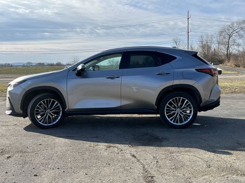Used 2025 Lexus NX 350 AWD w/ Accessory Package (2T) image 5