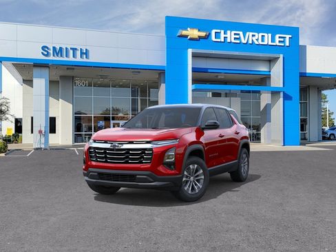 New 2026 Chevrolet Equinox LT w/ Safety and Technology Package FWD image 8