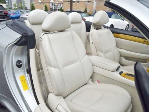 Used 2003 Lexus SC 430 Convertible RWD image 29