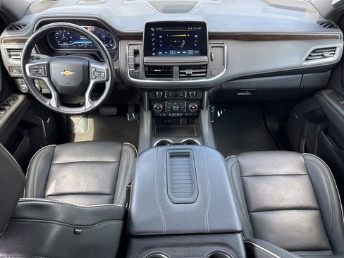 Used 2023 Chevrolet Suburban Premier image 15
