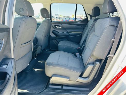 Used 2019 Chevrolet Traverse LT FWD image 25