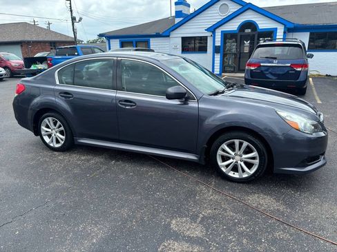 Used 2014 Subaru Legacy 2.5i Premium AWD/4WD image 3