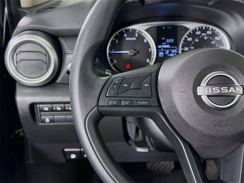 Used 2023 Nissan Versa S w/ Trunk Package image 7